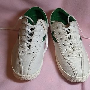 T r e t o r n sneakers